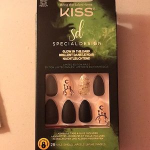 KISS Special Edition Halloween Press On Nails (glow in the dark)